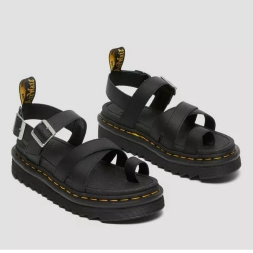 Dr. Martens | Black | Avry Platform Sandal | Leather  | Women's 9